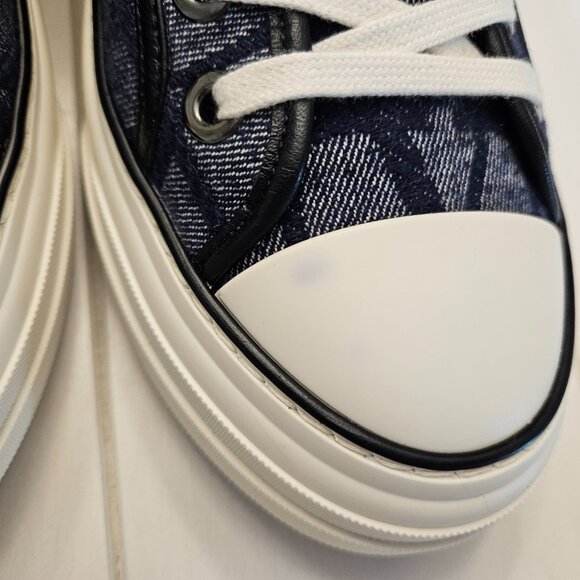 Valentino Garavani Toile Iconographe Sneakers - Size 43.5 IT - 10.5 US - Picture 7 of 13